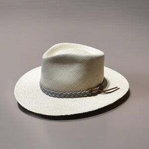 White cream 100% Panama hat